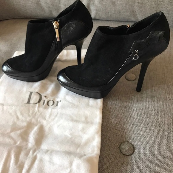 Christian Dior Sz black suede bowtie booties